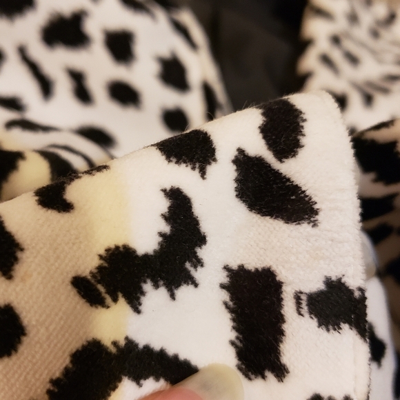 Newman Marcus Exclusive Size Small - Picture 6 of 6